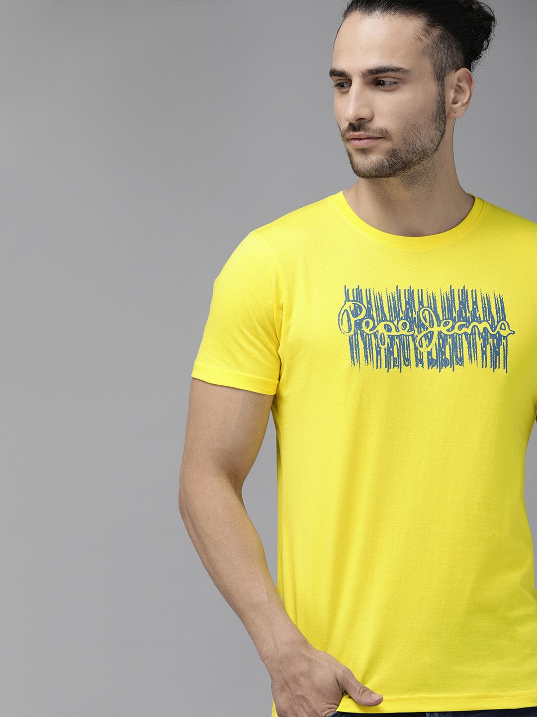 Pepe Jeans Men Yellow Blue Pure Cotton Brand Logo Print Round Neck Pure Cotton T-shirt
Pepe Jeans Men Yellow Blue Pure Cotton Brand Logo Print Round Neck Pure Cotton T-shirt