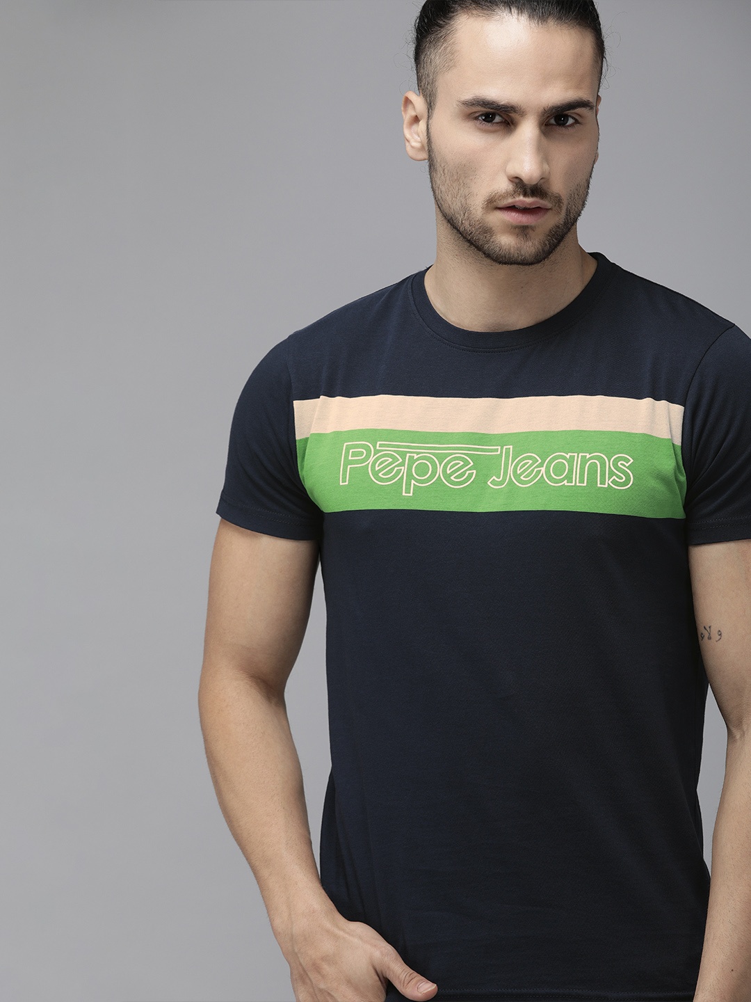 Pepe Jeans Men Navy Green Pure Cotton Brand Logo Print Round Neck Pure Cotton T-shirt, Navy blue
Pepe Jeans Men Navy Green Pure Cotton Brand Logo Print Round Neck Pure Cotton T-shirt, Navy blue