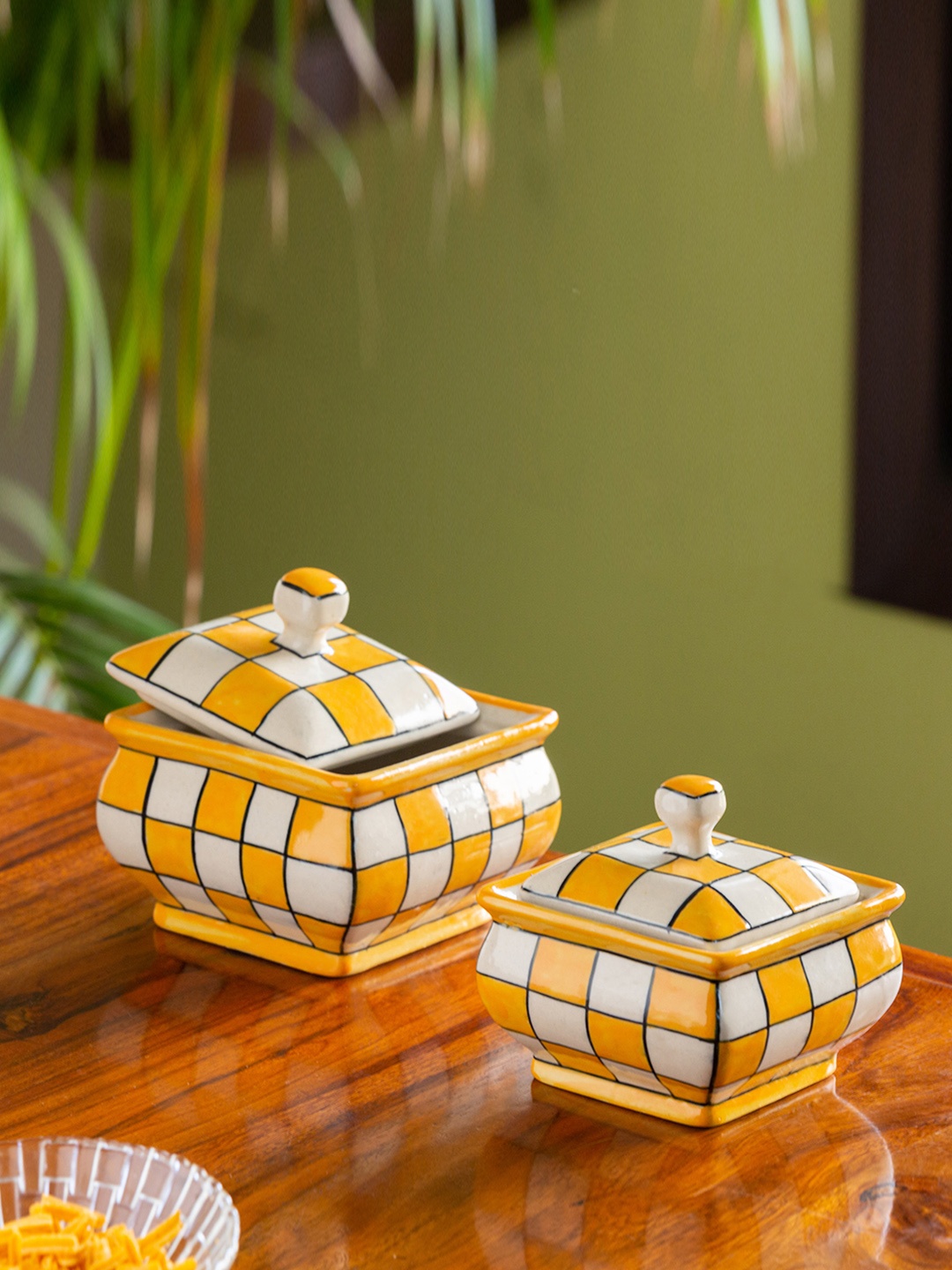 ExclusiveLane Set Of 2 Shatranj Checked Hand-Painted Ceramic Serveware Handi With Lid, Yellow
ExclusiveLane Set Of 2 Shatranj Checked Hand-Painted Ceramic Serveware Handi With Lid, Yellow