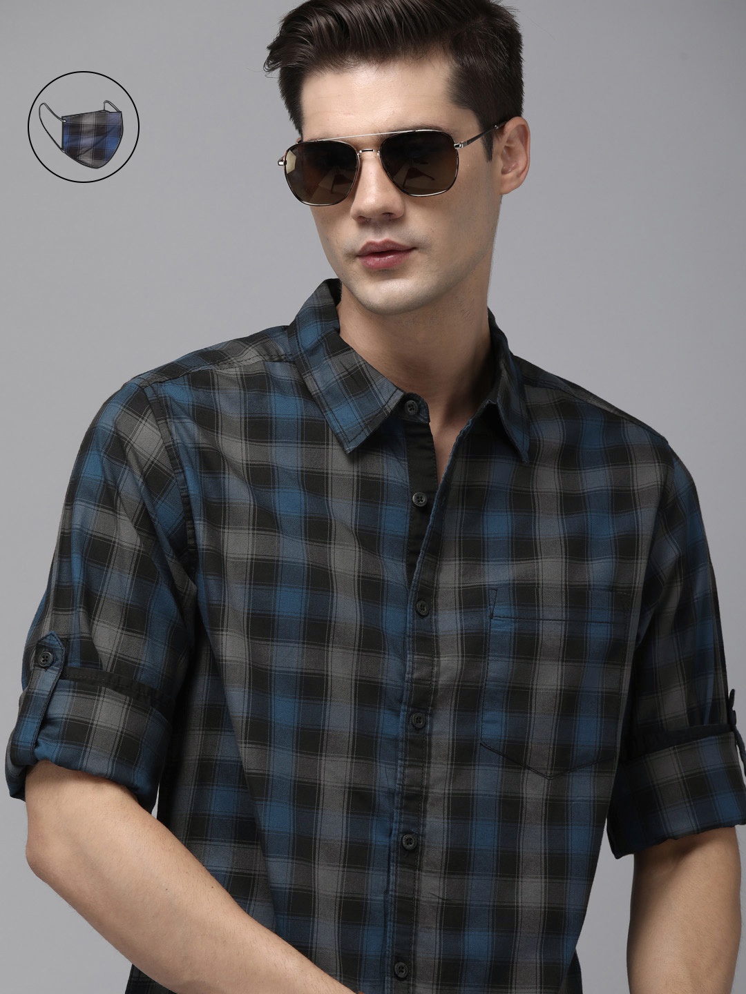 The Roadster Lifestyle Co Men Navy Blue Tartan Checks Checked Casual Shirt
