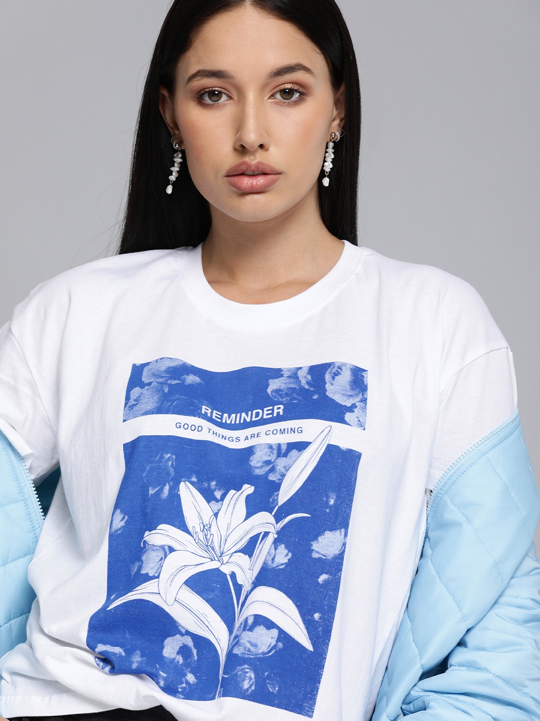 Kook N Keech Women White Blue Floral Print Cotton Drop-Shoulder Sleeves Pure Cotton T-shirt
Kook N Keech Women White Blue Floral Print Cotton Drop-Shoulder Sleeves Pure Cotton T-shirt