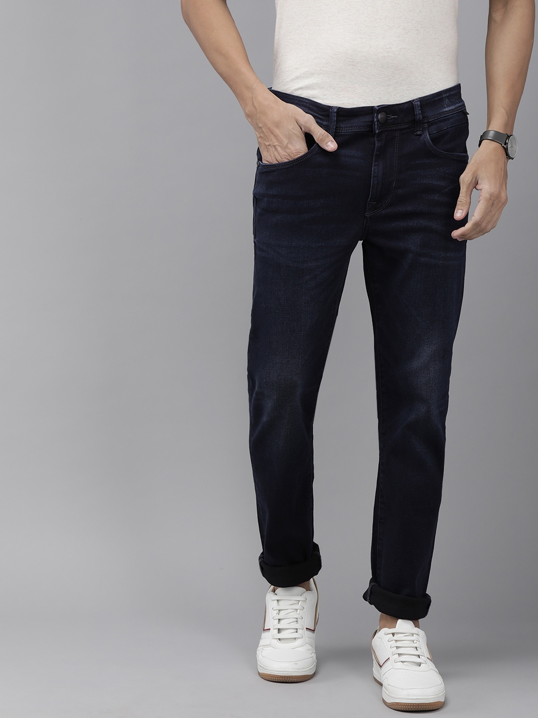 U.S. Polo Assn. Denim Co. Men Blue REGALO Skinny Fit Mid-Rise Clean Look Stretchable Jeans
U.S. Polo Assn. Denim Co. Men Blue REGALO Skinny Fit Mid-Rise Clean Look Stretchable Jeans