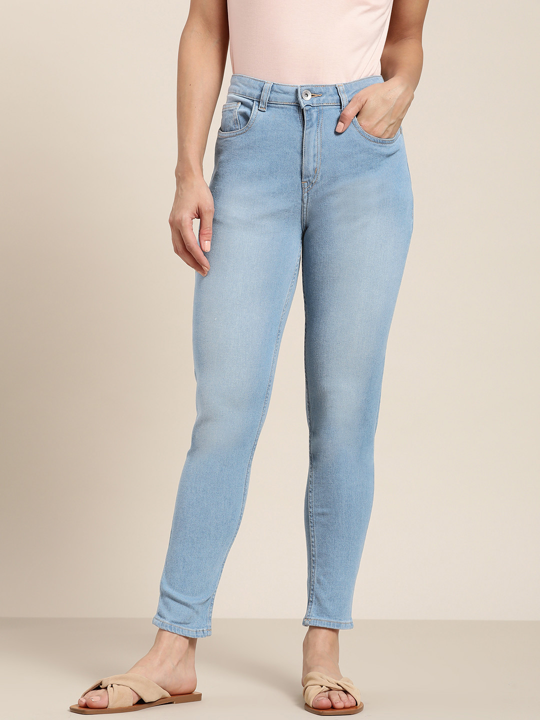 ether Women Blue Skinny Fit Light Fade Stretchable Jeans
ether Women Blue Skinny Fit Light Fade Stretchable Jeans