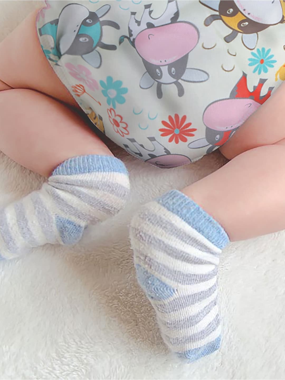 Polka Tots Infant Kids Beige & Orange Printed Sustainable Cloth Diaper with One Bamboo Charcoal Insert
Polka Tots Infant Kids Beige & Orange Printed Sustainable Cloth Diaper with One Bamboo Charcoal Insert