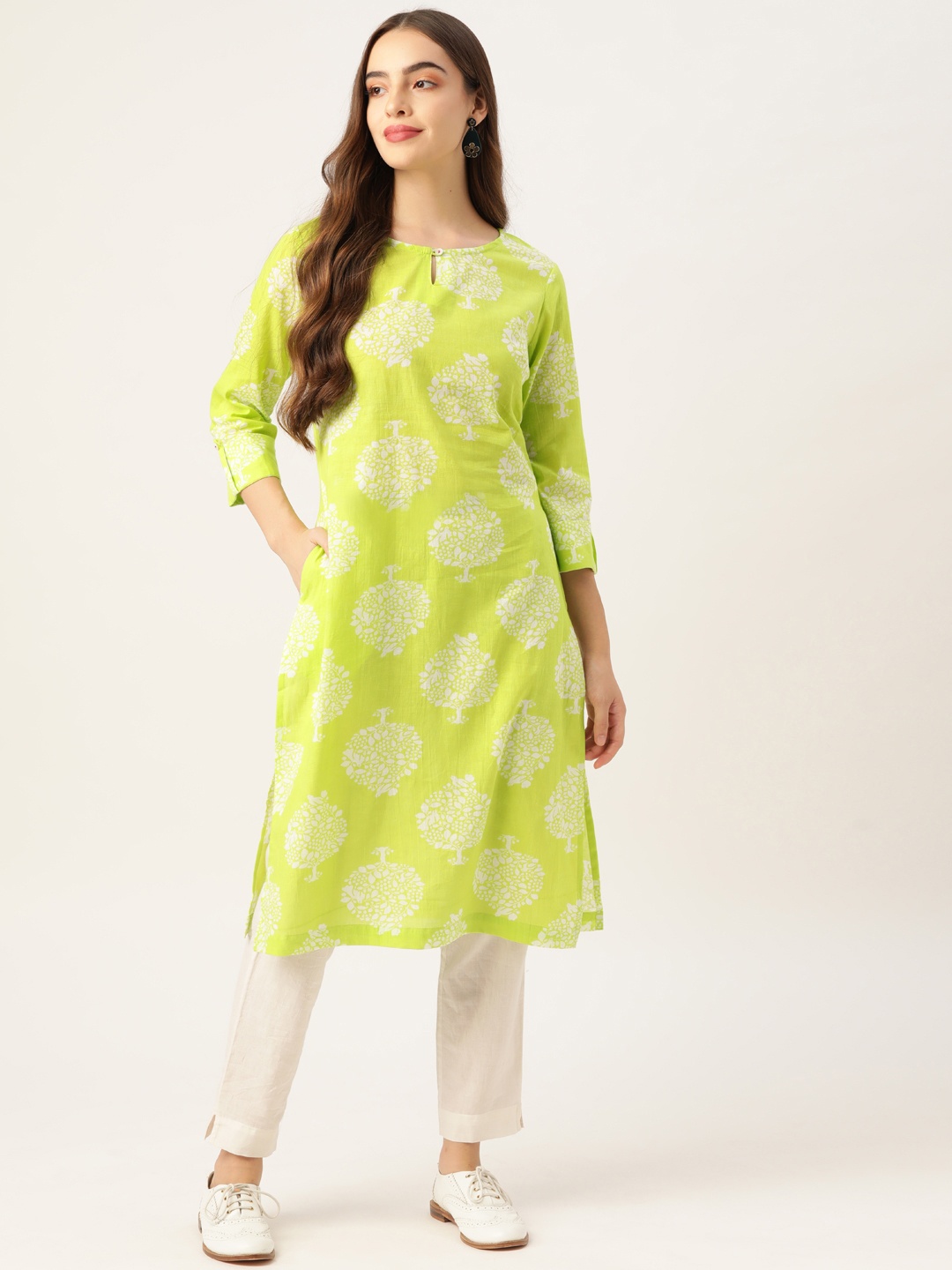 Sangria Women Green & White Pure Cotton Ethnic Motifs Print Keyhole Neck Straight Kurta
Sangria Women Green & White Pure Cotton Ethnic Motifs Print Keyhole Neck Straight Kurta