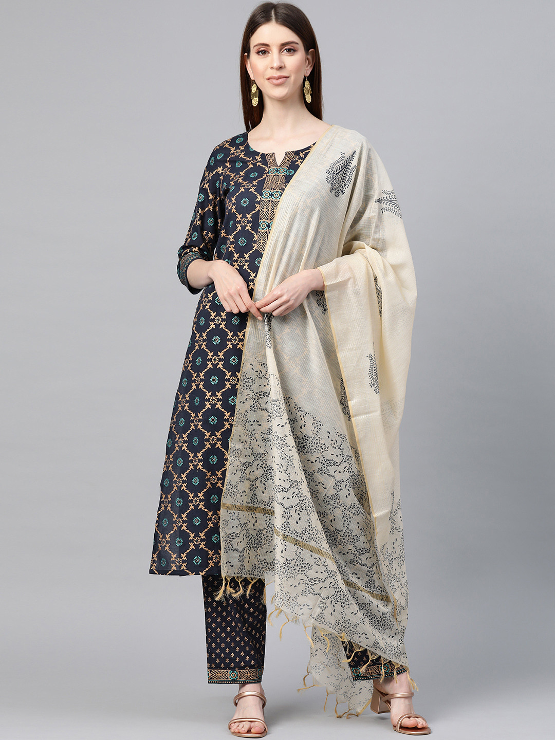Yuris Women Navy Blue & Golden Pure Cotton Printed Kurta with Palazzos & Dupatta
Yuris Women Navy Blue & Golden Pure Cotton Printed Kurta with Palazzos & Dupatta