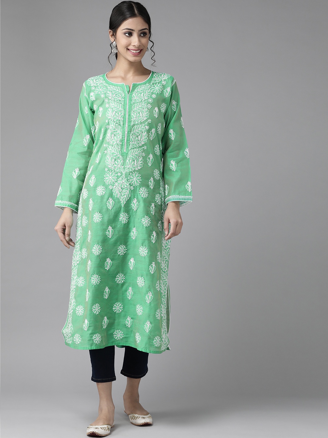 ADA Women Green & White Sustainable Ethnic Motifs Hand Embroidered Chikankari Handloom Kurta
ADA Women Green & White Sustainable Ethnic Motifs Hand Embroidered Chikankari Handloom Kurta