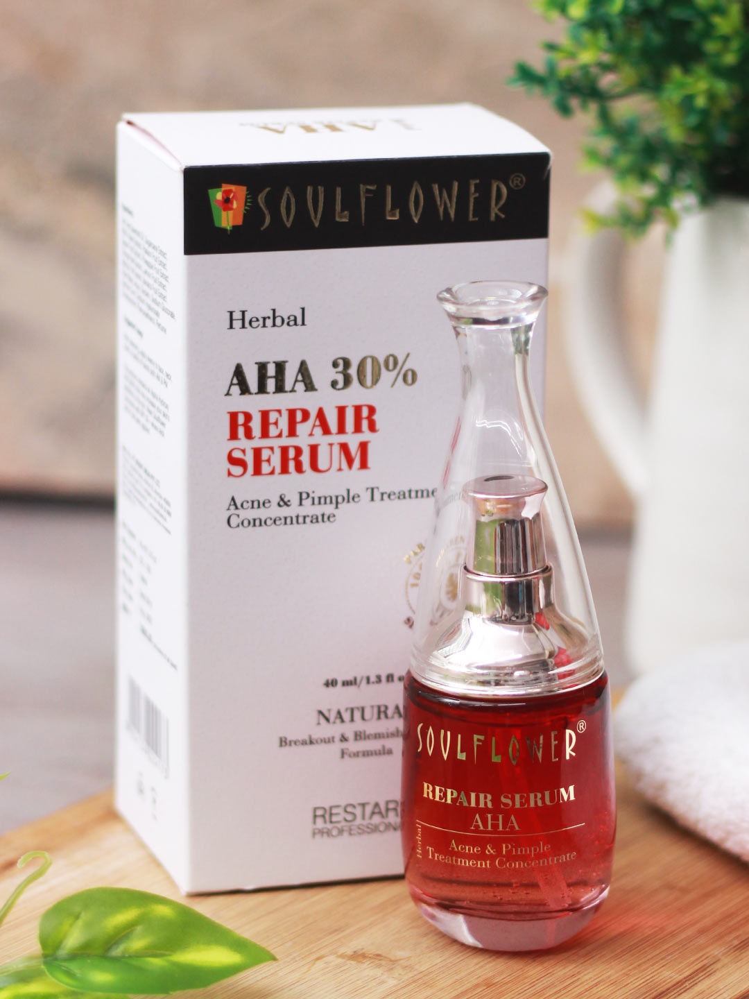 Soulflower Unisex Set of 2 Sustainable Vitamin C 20% Repair Serum & AHA 30% Repair Serum 40 ml, Maroon
Soulflower Unisex Set of 2 Sustainable Vitamin C 20% Repair Serum & AHA 30% Repair Serum 40 ml, Maroon