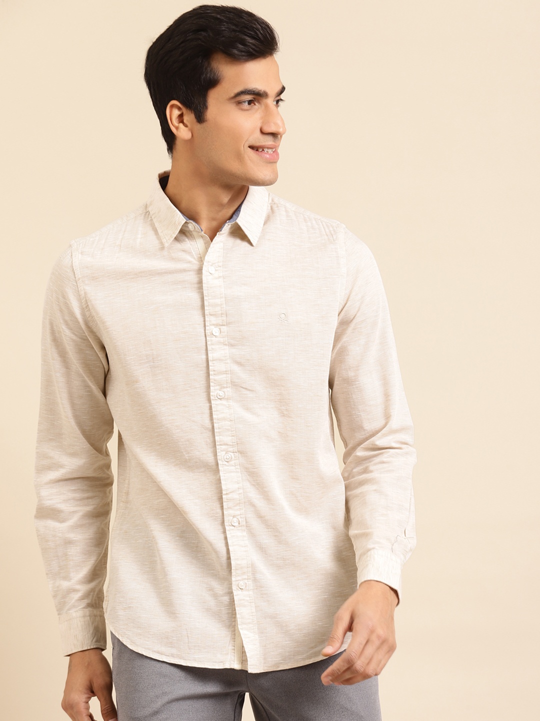 United Colors of Benetton Men Cream-Coloured Slim Fit Solid Casual Shirt