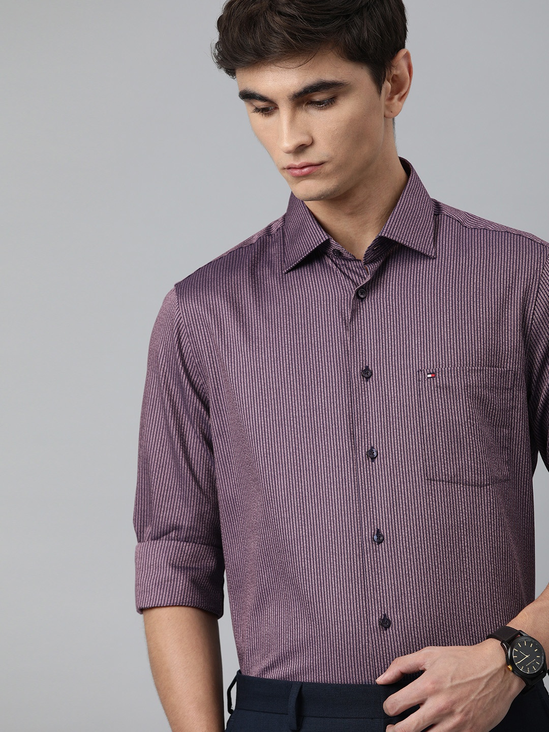 Tommy Hilfiger Men Purple & Navy Blue Striped Easy Care Smart Pure Cotton Casual Shirt
Tommy Hilfiger Men Purple & Navy Blue Striped Easy Care Smart Pure Cotton Casual Shirt