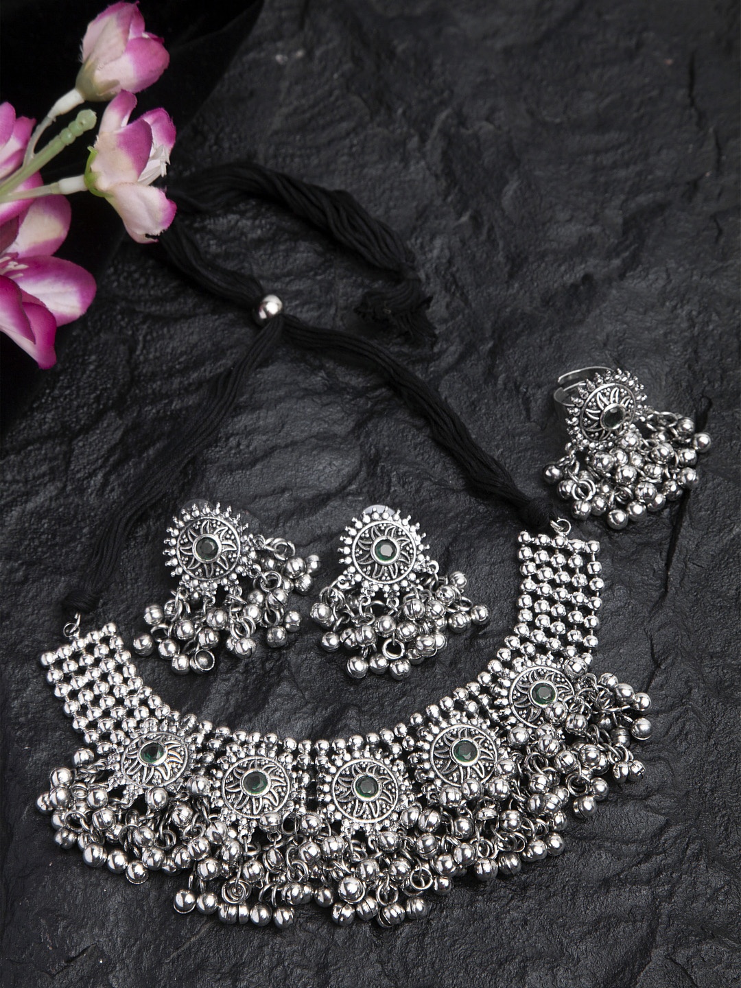 Moedbuille Green Stones & Ghungroo Studded Oxidised Silver Plated Handcrafted Jewelry Set with Ring
Moedbuille Green Stones & Ghungroo Studded Oxidised Silver Plated Handcrafted Jewelry Set with Ring