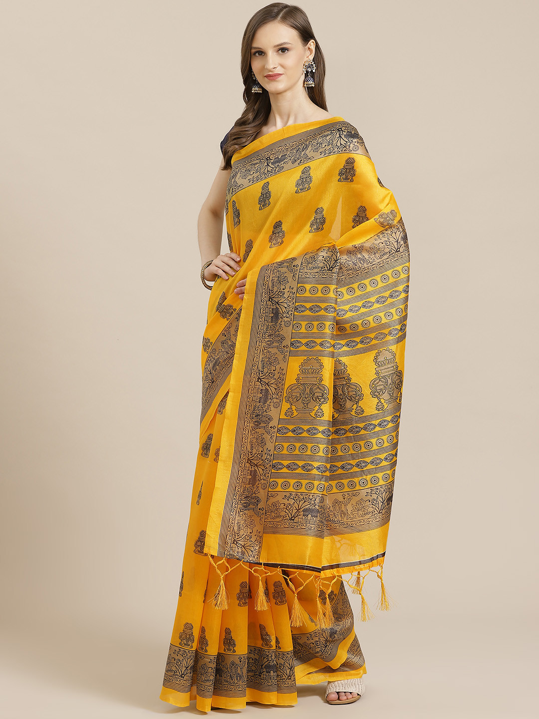 KALINI Yellow & Black Printed Mysore Saree
KALINI Yellow & Black Printed Mysore Saree