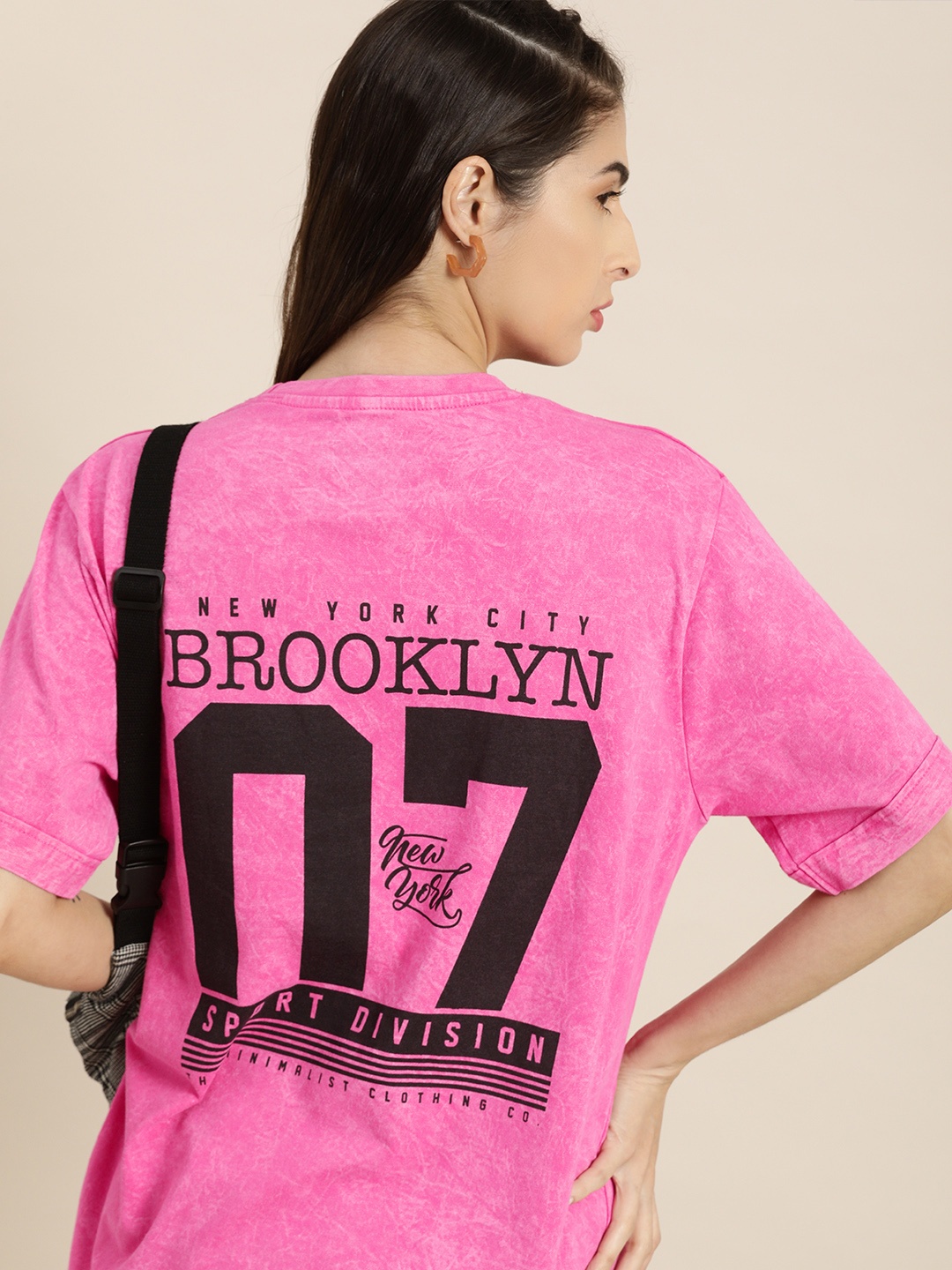 DILLINGER Women Pink Typography Back Printed Drop-Shoulder Sleeves Oversized Pure Cotton T-shirt
DILLINGER Women Pink Typography Back Printed Drop-Shoulder Sleeves Oversized Pure Cotton T-shirt