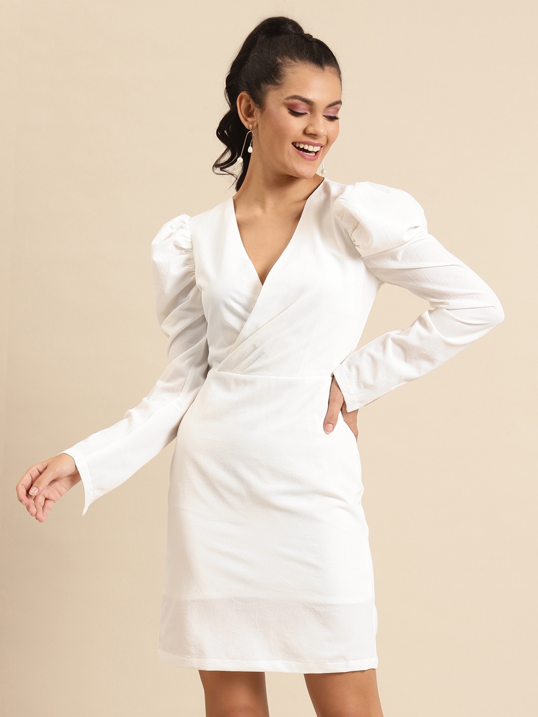 DODO & MOA Women White Solid Wrap Dress