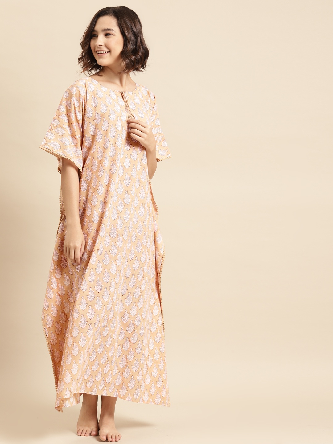 Prakrti Peach-Coloured & White Cotton Hand Block Floral Boota Print Maxi Kaftan Nightdress
Prakrti Peach-Coloured & White Cotton Hand Block Floral Boota Print Maxi Kaftan Nightdress