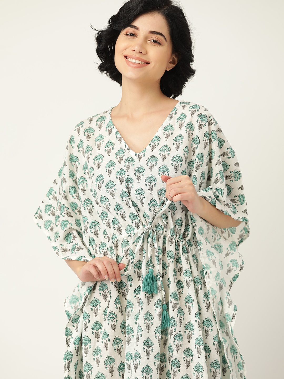 Taavi White & Green Sanganeri Hand Block Print Cotton Maxi Kaftan Nightdress With Tie-Ups
Taavi White & Green Sanganeri Hand Block Print Cotton Maxi Kaftan Nightdress With Tie-Ups