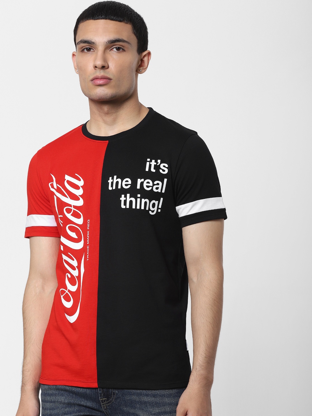 Jack & Jones Men Black & Red Colourblocked T-shirt With Printed Detailing
Jack & Jones Men Black & Red Colourblocked T-shirt With Printed Detailing