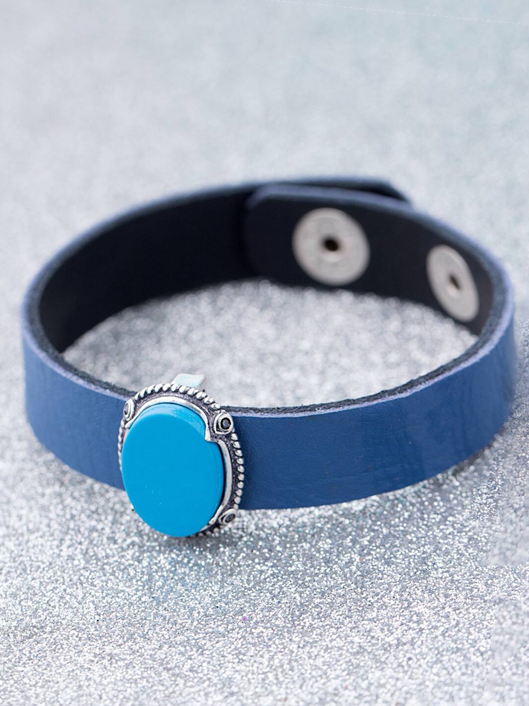 Dare by Voylla Men Silver-Toned & Blue Leather Silver-Plated Handcrafted Wraparound Bracelet
Dare by Voylla Men Silver-Toned & Blue Leather Silver-Plated Handcrafted Wraparound Bracelet