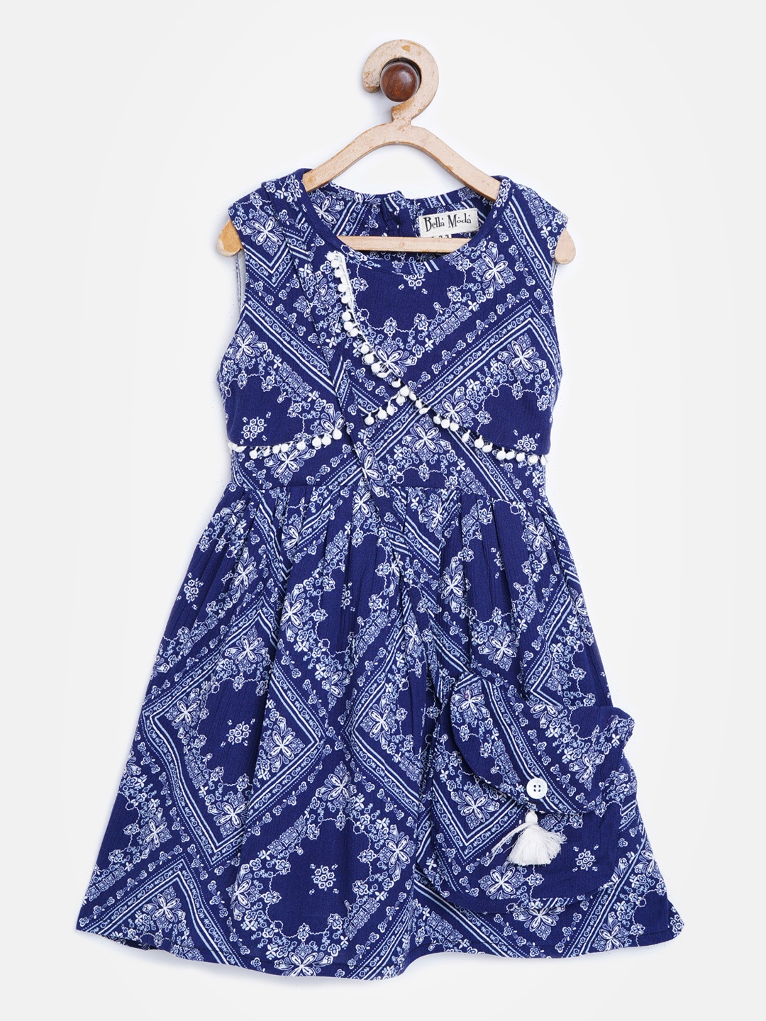Bella Moda Girls Navy Blue & White Bandana Print Tie-Up Fit & Flare Dress with Sling Bag
Bella Moda Girls Navy Blue & White Bandana Print Tie-Up Fit & Flare Dress with Sling Bag