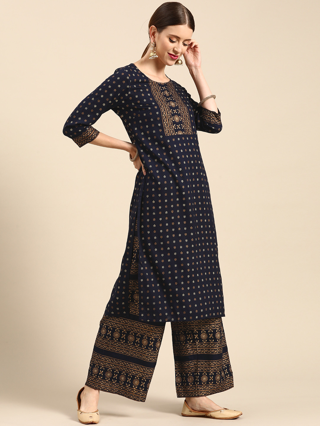 Anouk Women Navy Blue & Beige Ethnic Motifs Printed Kurta with Palazzos
Anouk Women Navy Blue & Beige Ethnic Motifs Printed Kurta with Palazzos