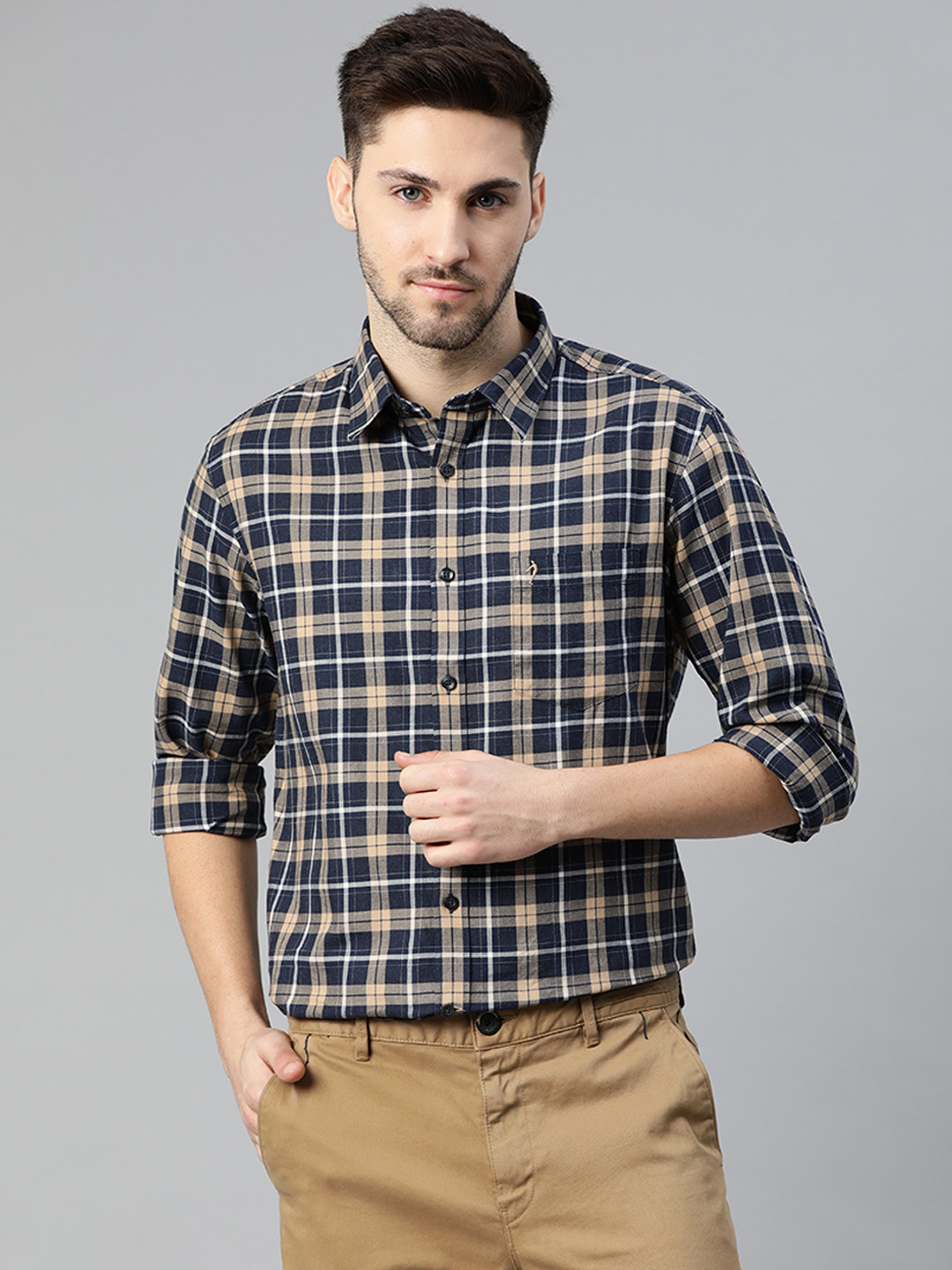 Indian Terrain Men Navy Blue & Beige Slim Fit Tartan Checks Checked Cotton Casual Shirt
Indian Terrain Men Navy Blue & Beige Slim Fit Tartan Checks Checked Cotton Casual Shirt