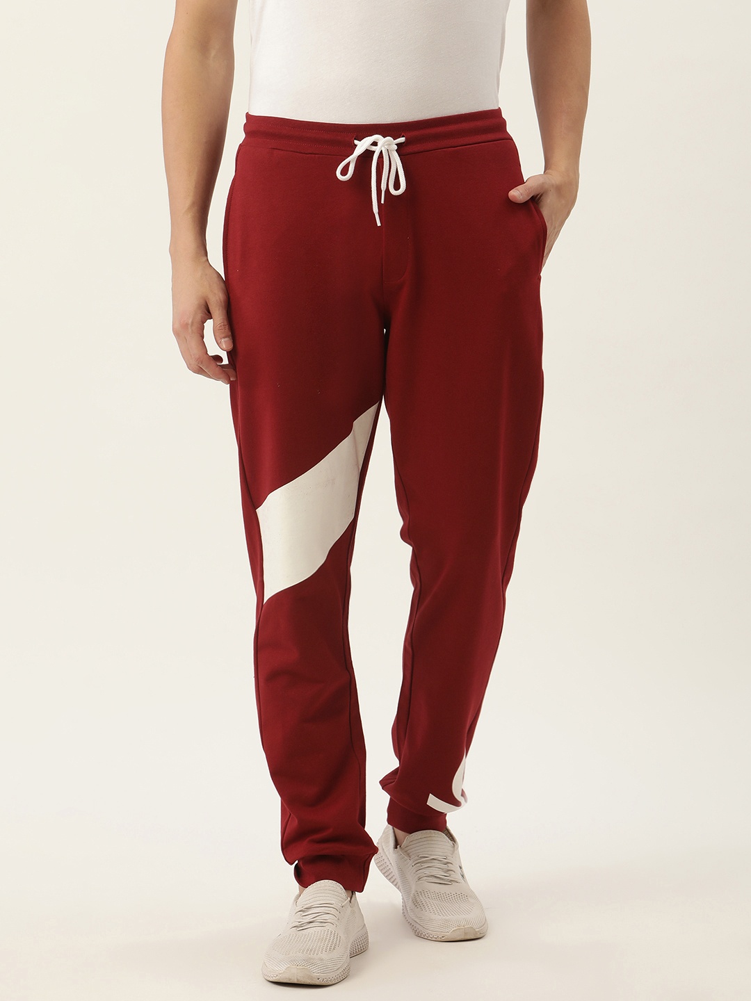 United Colors of Benetton Men Maroon Brand Logo Print Detail Pure Cotton Joggers
United Colors of Benetton Men Maroon Brand Logo Print Detail Pure Cotton Joggers