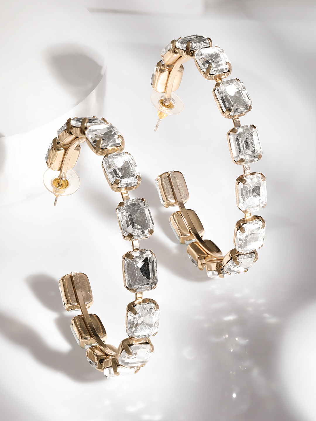 TOKYO TALKIES X rubans FASHION ACCESSORIES Gold-Toned Contemporary Half Hoop Earrings
TOKYO TALKIES X rubans FASHION ACCESSORIES Gold-Toned Contemporary Half Hoop Earrings