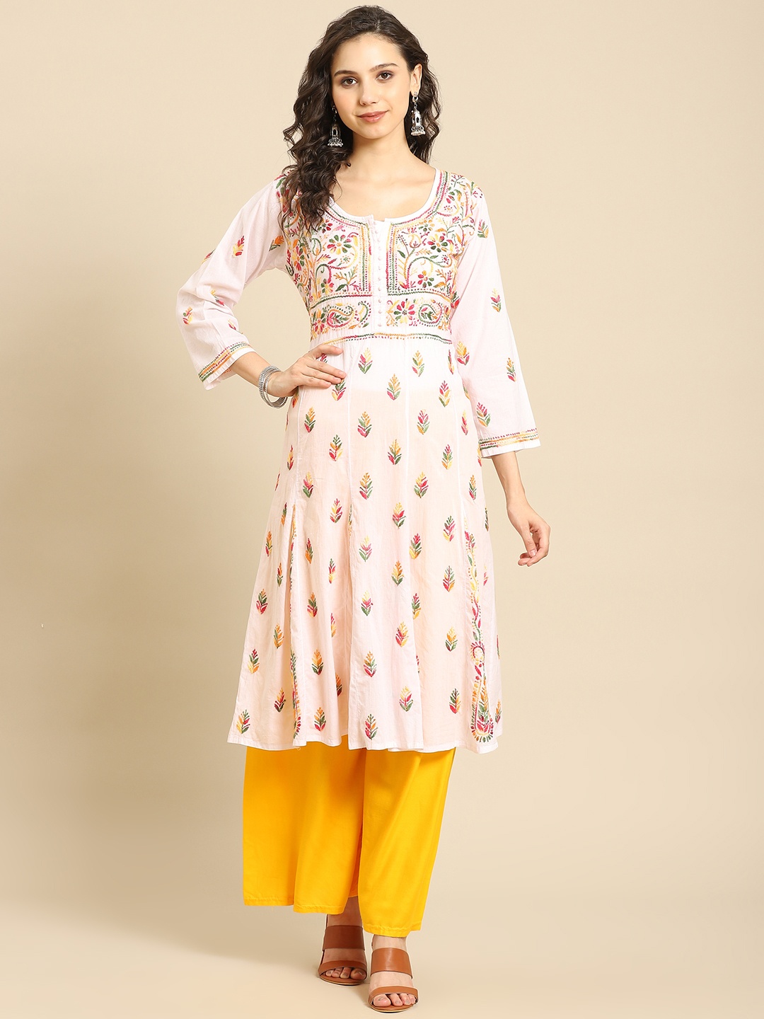 Saadgi Women Off White & Yellow Embroidered Chikankari Pure Cotton Kurta with Palazzos
Saadgi Women Off White & Yellow Embroidered Chikankari Pure Cotton Kurta with Palazzos