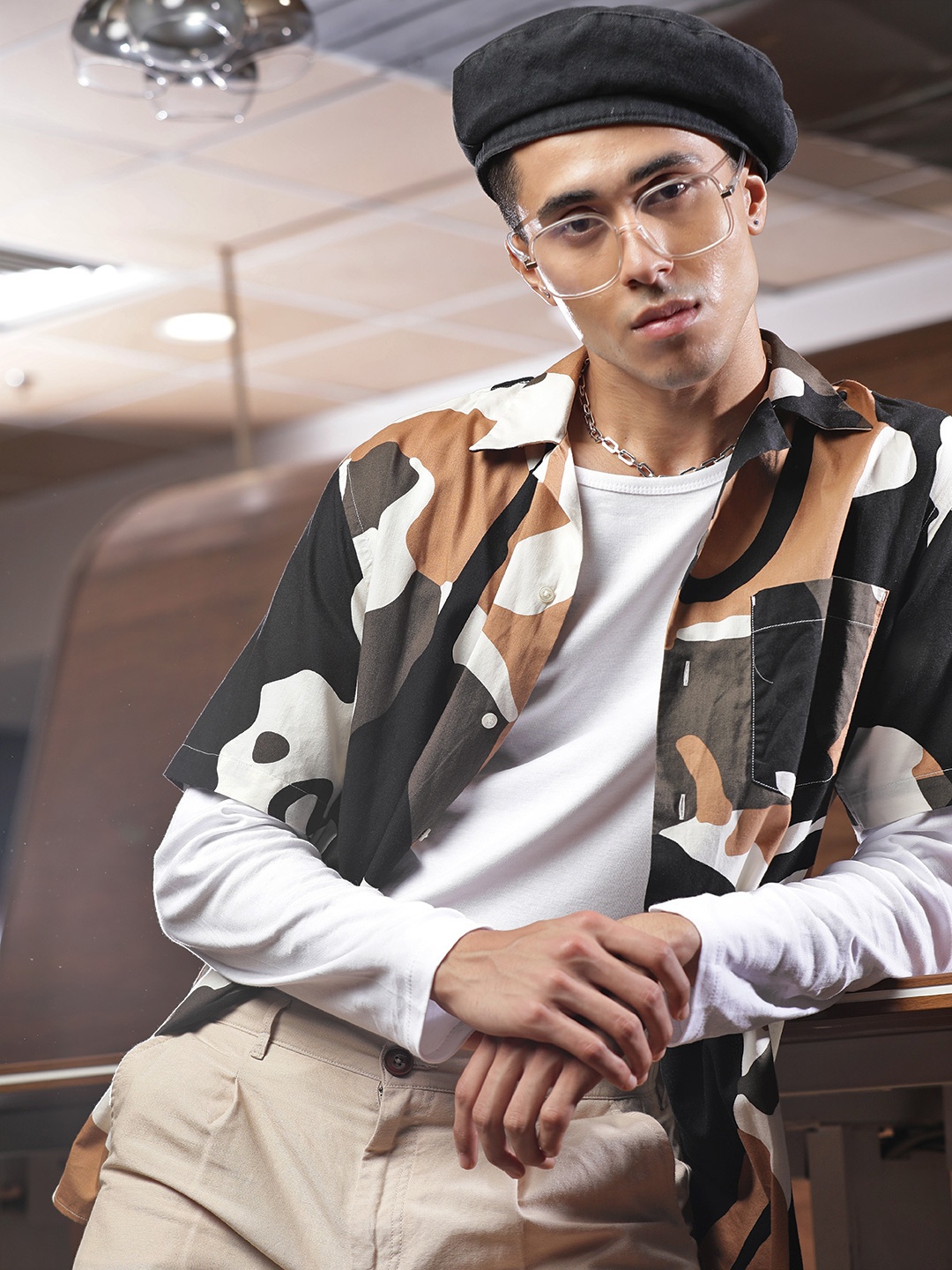 Tommy Hilfiger Men Black & Beige Pure Cotton Regular Fit Camouflage Print Casual Shirt
Tommy Hilfiger Men Black & Beige Pure Cotton Regular Fit Camouflage Print Casual Shirt
