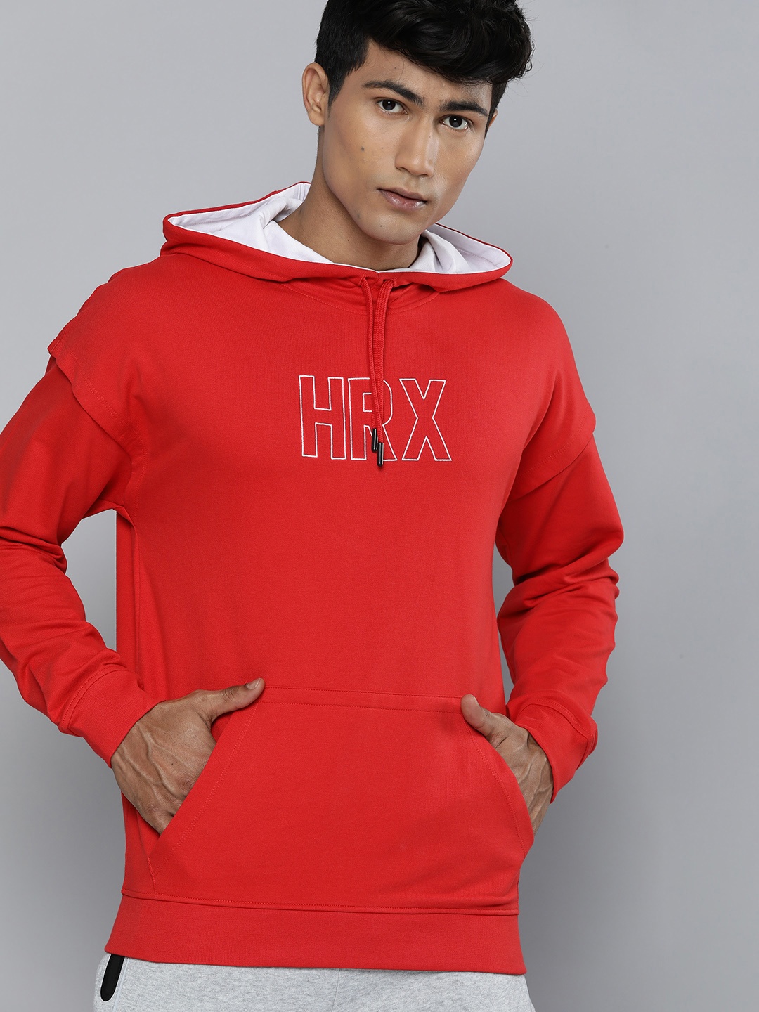 HRX By Hrithik Roshan Lifestyle Men High Risk Red & Optic White Bio-Wash Sweatshirts
HRX By Hrithik Roshan Lifestyle Men High Risk Red & Optic White Bio-Wash Sweatshirts