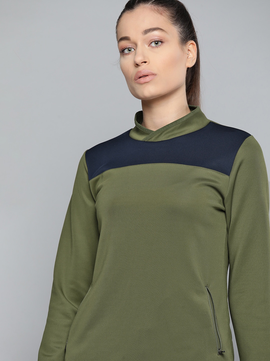 HRX By Hrithik Roshan Outdoor Women winter moss Rapid-Dry Colourblock Sweatshirt, Olive
HRX By Hrithik Roshan Outdoor Women winter moss Rapid-Dry Colourblock Sweatshirt, Olive
