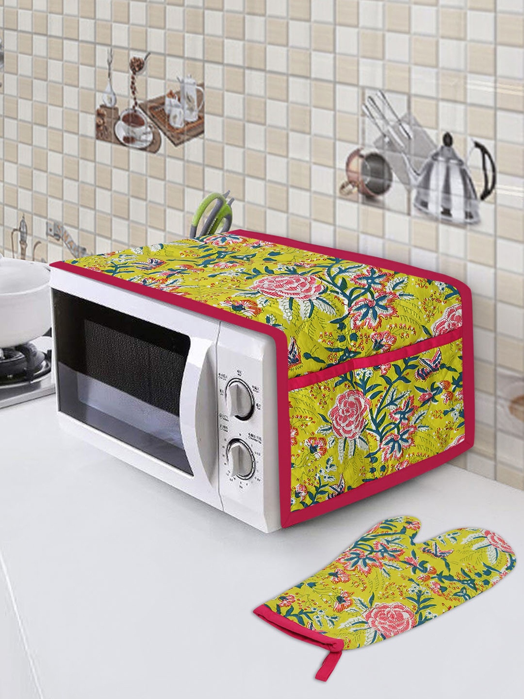 Rajasthan Decor Yellow & Pink Printed Cotton Quilted Microwave Oven Cover