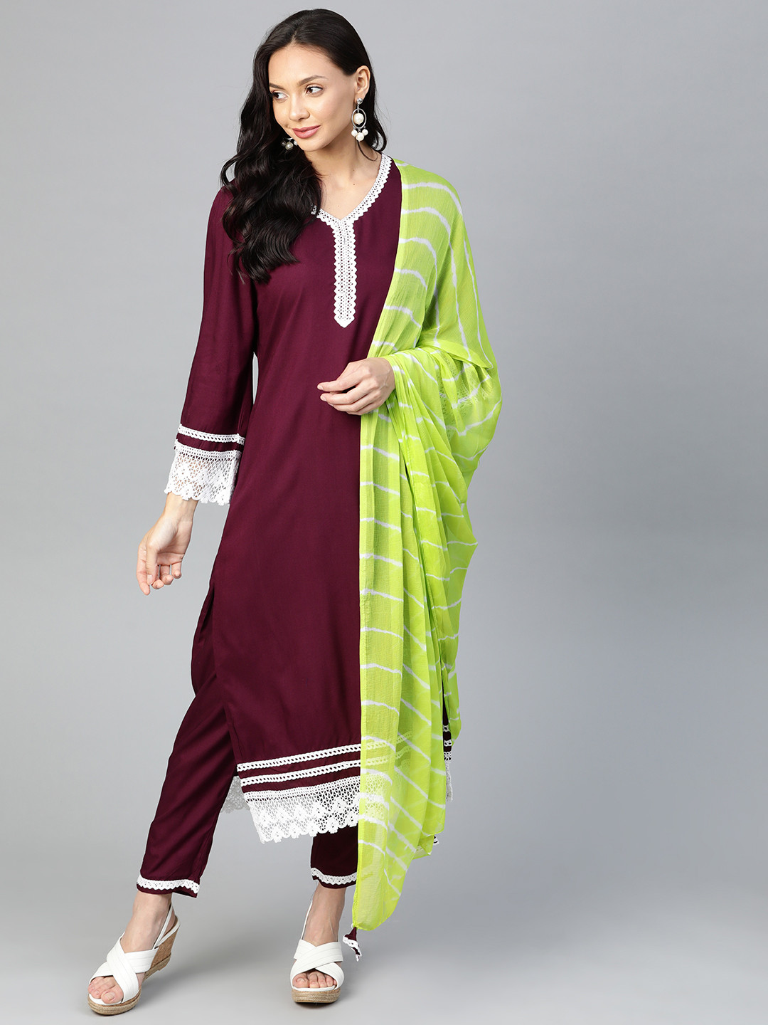 Yuris Women Maroon & Green Yoke Design Pure Cotton Kurta with Trousers & With Dupatta
Yuris Women Maroon & Green Yoke Design Pure Cotton Kurta with Trousers & With Dupatta