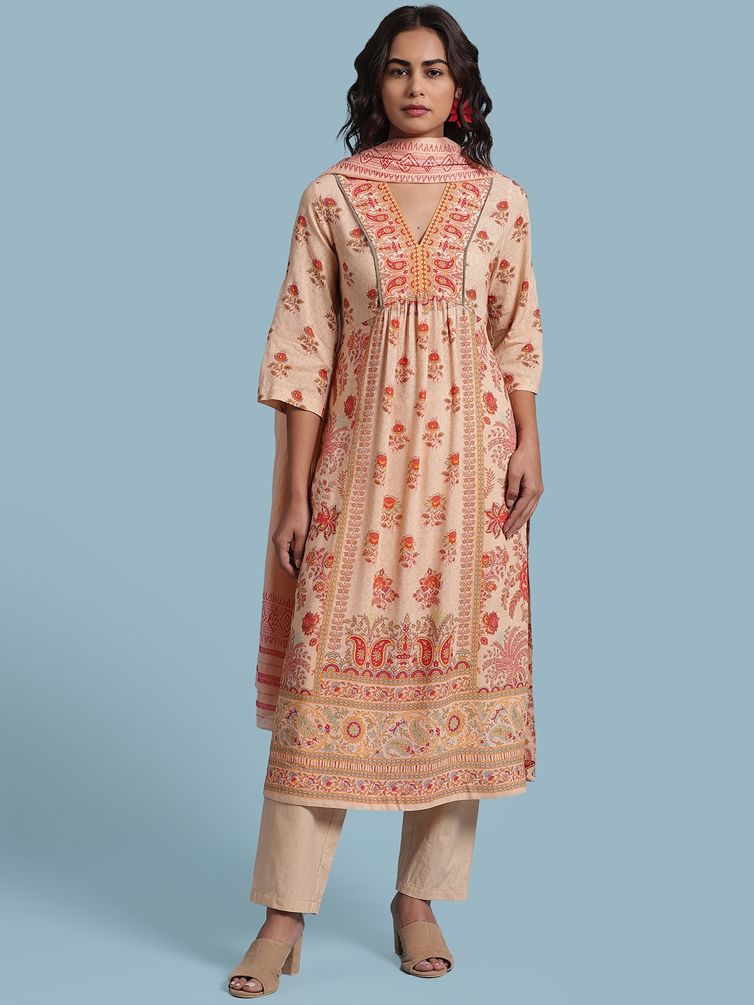 aarke Ritu Kumar Women Beige & Maroon Ethnic Motifs Pleated Kurta with Trousers & Dupatta
aarke Ritu Kumar Women Beige & Maroon Ethnic Motifs Pleated Kurta with Trousers & Dupatta