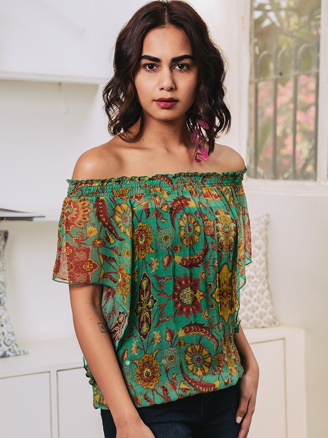 aarke Ritu Kumar Green & Rust Brown Ethnic Print Bardot Top With Matching Camisole
aarke Ritu Kumar Green & Rust Brown Ethnic Print Bardot Top With Matching Camisole