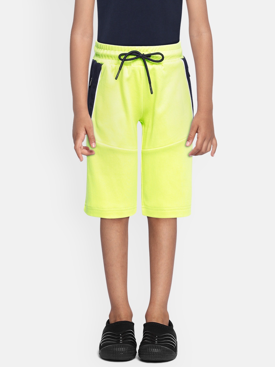 Indian Terrain Boys Green Pure Cotton Regular Shorts
