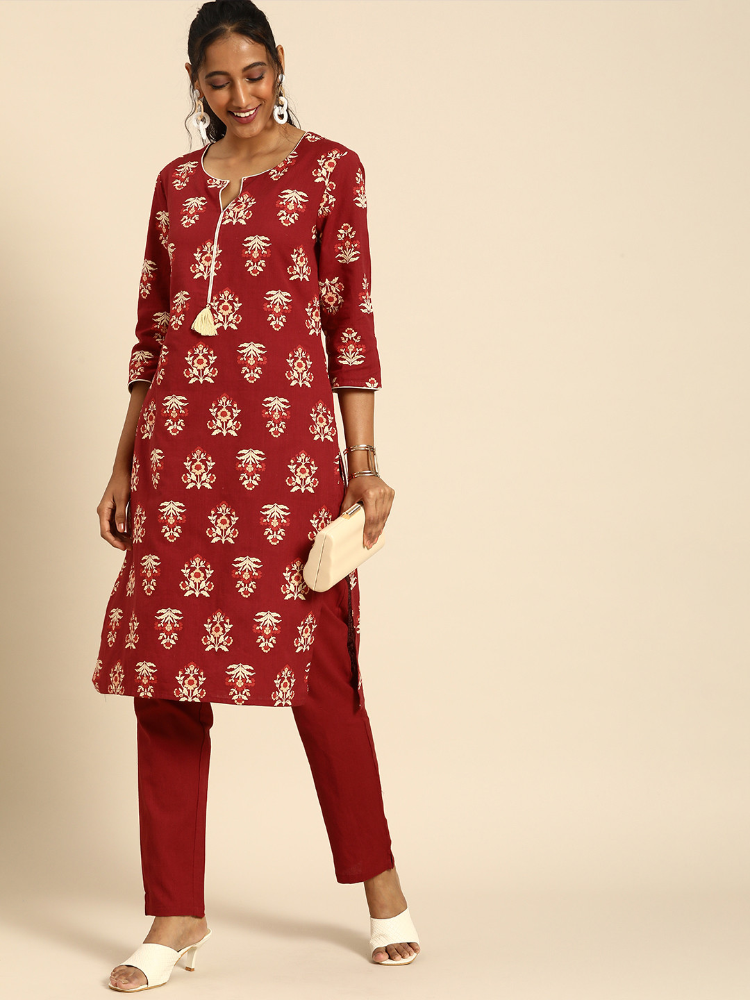 all about you Women Red Floral Printed Pure Cotton Regular Kurta with Trousers 
all about you Women Red Floral Printed Pure Cotton Regular Kurta with Trousers