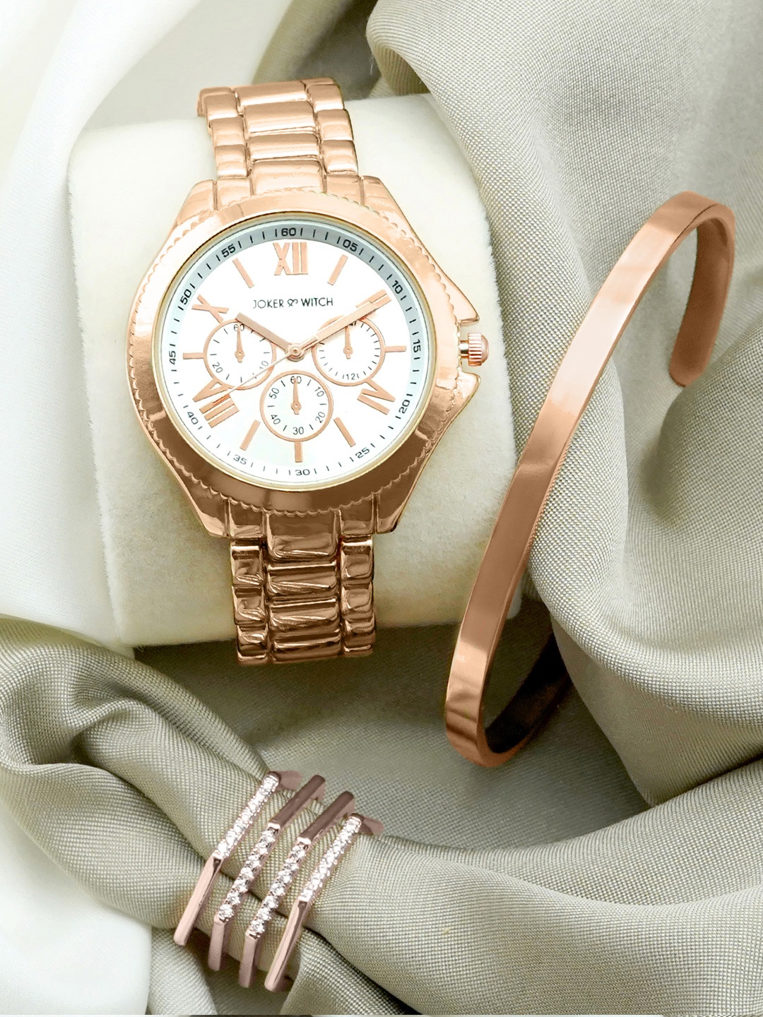 JOKER & WITCH Women White & Rose Gold-Toned Sun Glaze Love Triangle Watch Gift Set JWLT230
JOKER & WITCH Women White & Rose Gold-Toned Sun Glaze Love Triangle Watch Gift Set JWLT230
