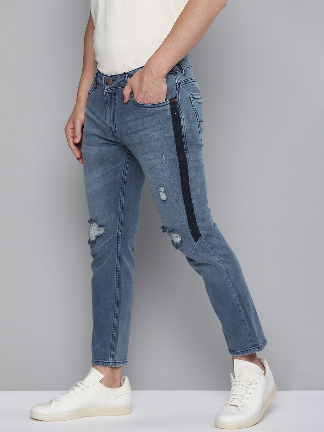 Mast & Harbour Men Blue Skinny Fit Highly Distressed Light Fade Stretchable Jeans
Mast & Harbour Men Blue Skinny Fit Highly Distressed Light Fade Stretchable Jeans