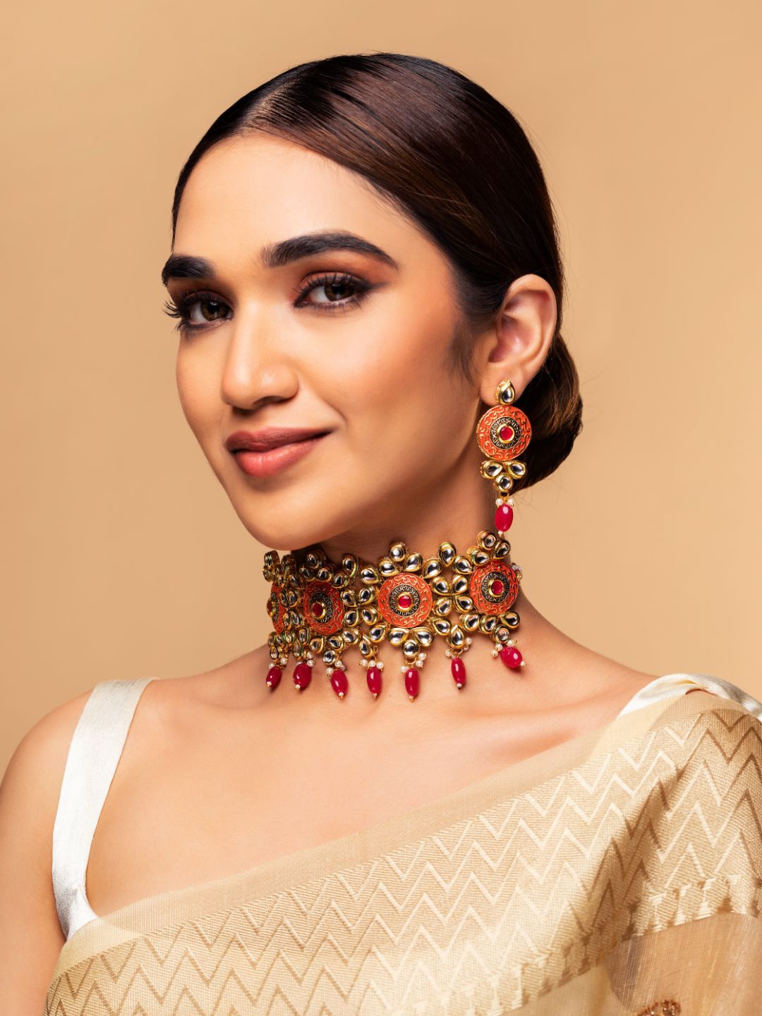 Priyaasi Gold-Plated Pink & White Ruby & Kundan-Studded & Beaded Handcrafted Jewellery Set
Priyaasi Gold-Plated Pink & White Ruby & Kundan-Studded & Beaded Handcrafted Jewellery Set