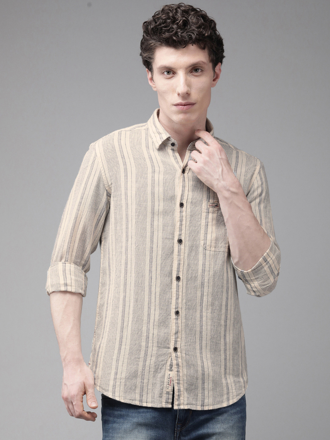 U S Polo Assn Denim Co Men Beige Slim Fit Multi Stripes Opaque Striped Casual Shirt
U S Polo Assn Denim Co Men Beige Slim Fit Multi Stripes Opaque Striped Casual Shirt