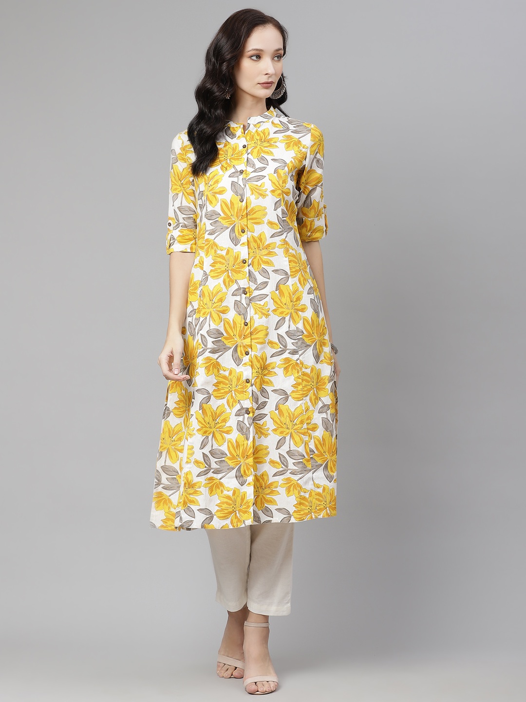 Divena Women White & Mustard Yellow Floral Printed Pure Cotton Pure Cotton A-Line Kurta
Divena Women White & Mustard Yellow Floral Printed Pure Cotton Pure Cotton A-Line Kurta