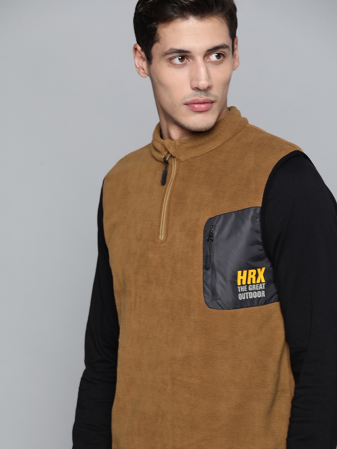 HRX By Hrithik Roshan Outdoor Men Catechu Wood Rapid-Dry Brand Carrier Sweatshirt, Brown
HRX By Hrithik Roshan Outdoor Men Catechu Wood Rapid-Dry Brand Carrier Sweatshirt, Brown