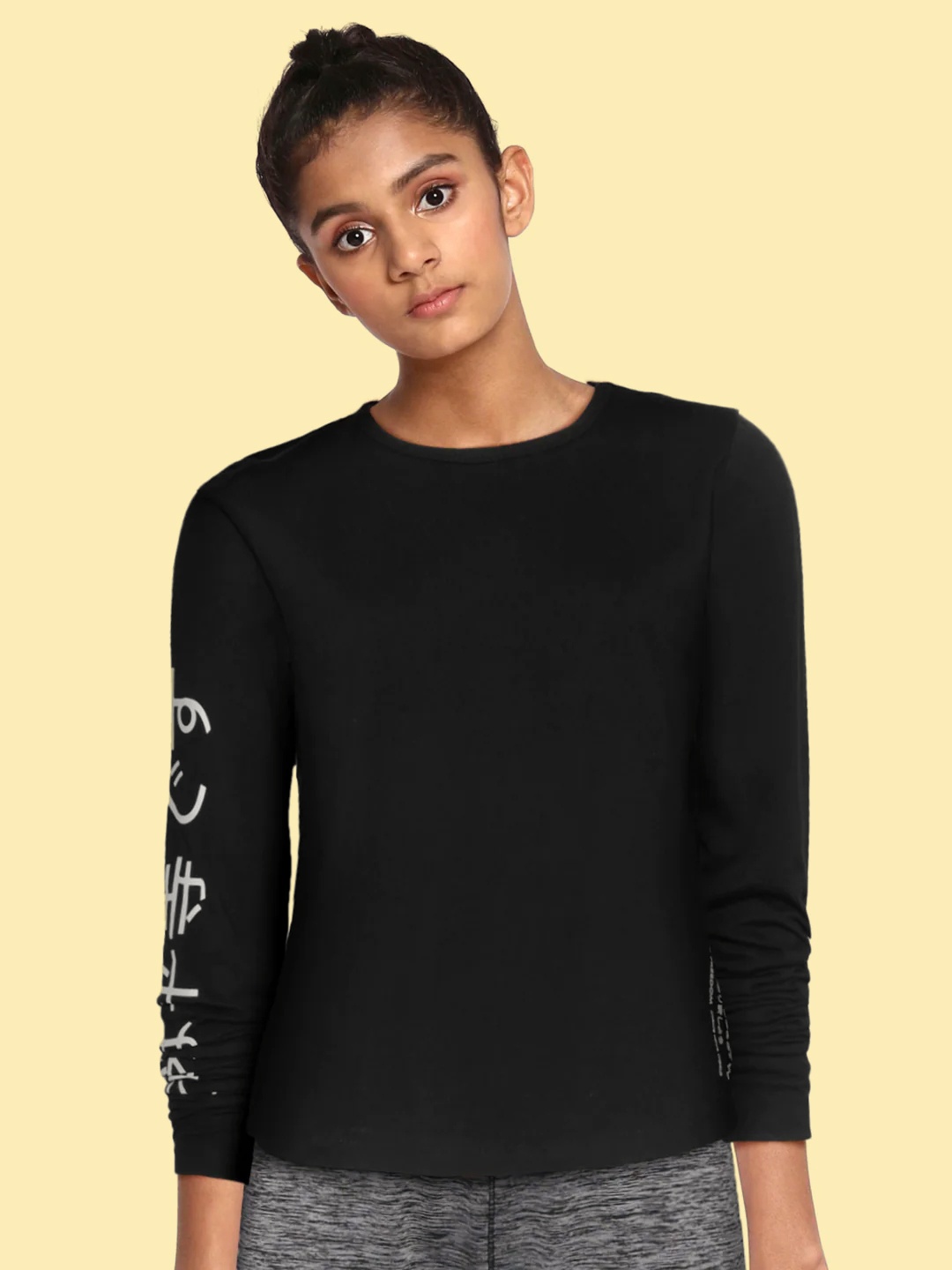 HRX by Hrithik Roshan U-17 Lifestyle Girls Jet Black Rapid-Dry Typography Crop T-shirt
HRX by Hrithik Roshan U-17 Lifestyle Girls Jet Black Rapid-Dry Typography Crop T-shirt