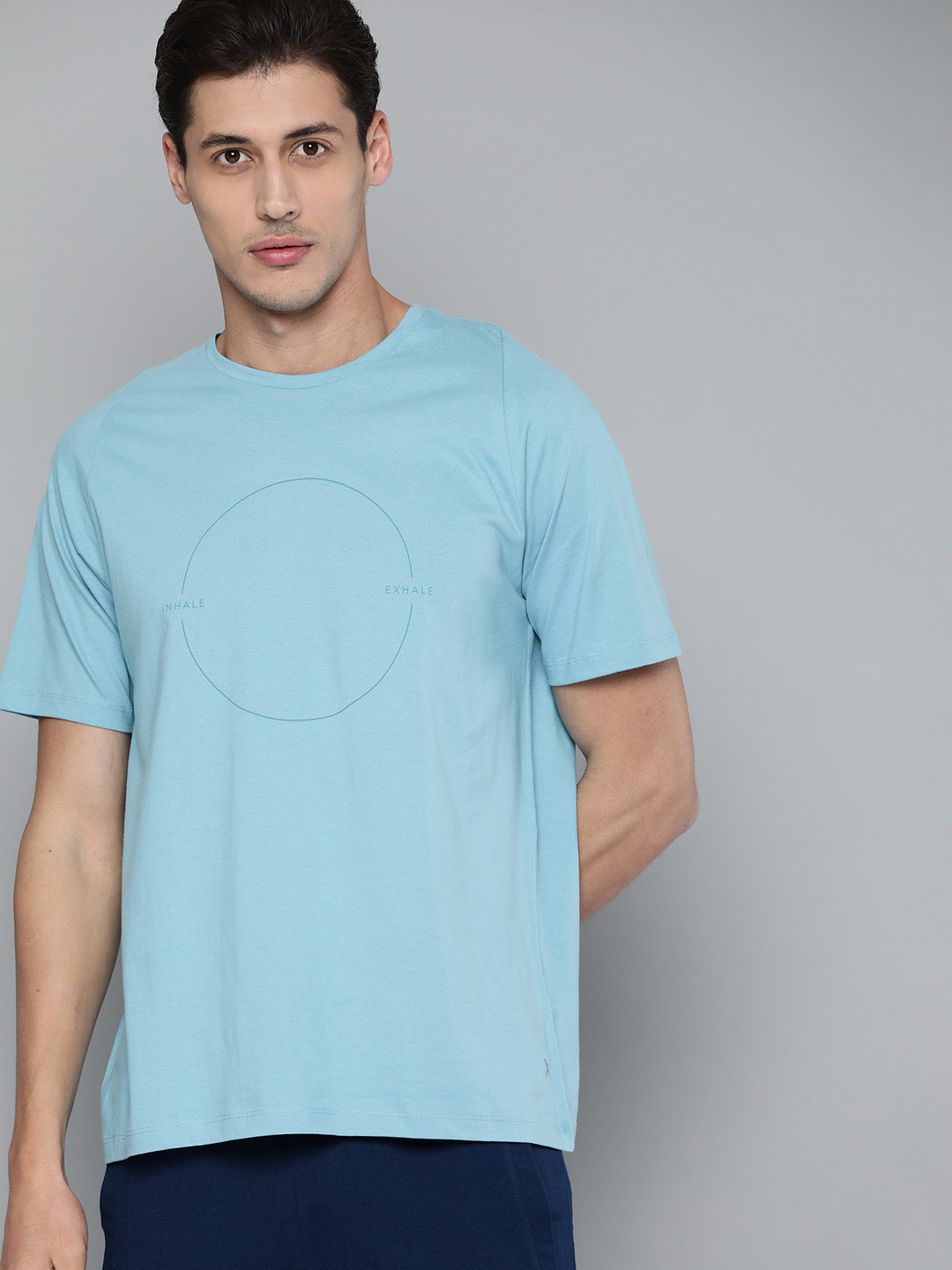 HRX By Hrithik Roshan Yoga Men Arctic Blue Pure Cotton Solid Sustainable T-shirt 
HRX By Hrithik Roshan Yoga Men Arctic Blue Pure Cotton Solid Sustainable T-shirt