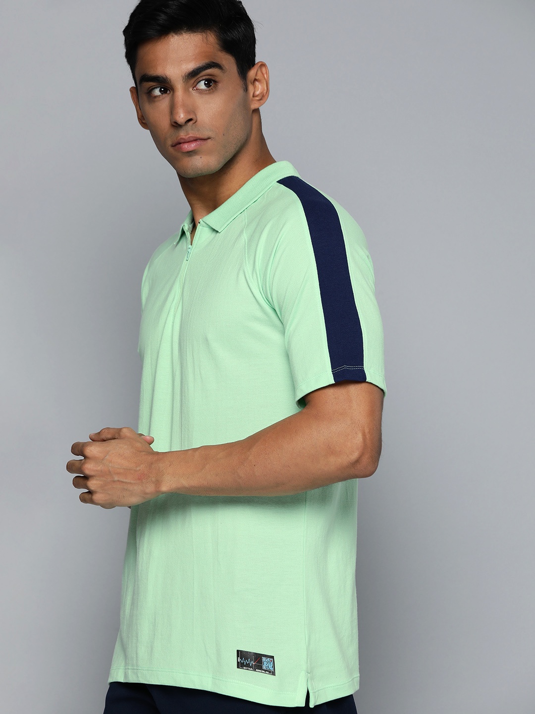 HRX By Hrithik Roshan Lifestyle Men Designer to Comment Bio-Wash Colourblock T-shirt, Green
HRX By Hrithik Roshan Lifestyle Men Designer to Comment Bio-Wash Colourblock T-shirt, Green