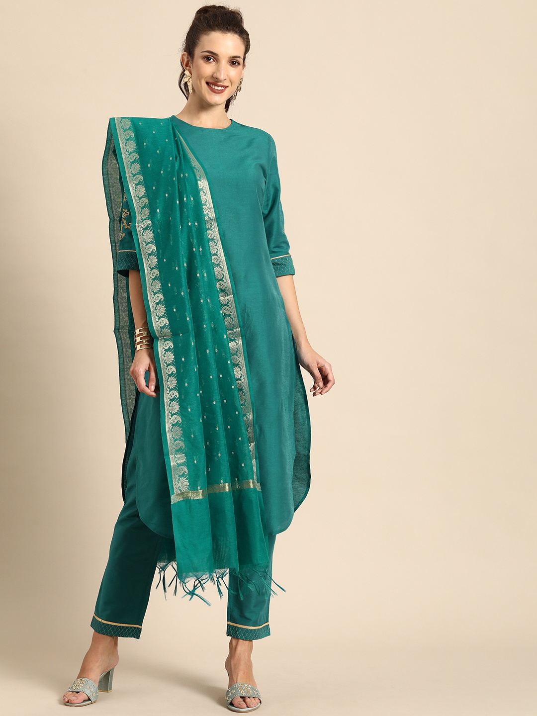 all about you Women Turquoise Blue Zari Embroidery Regular Kurta with Trousers & Dupatta
all about you Women Turquoise Blue Zari Embroidery Regular Kurta with Trousers & Dupatta