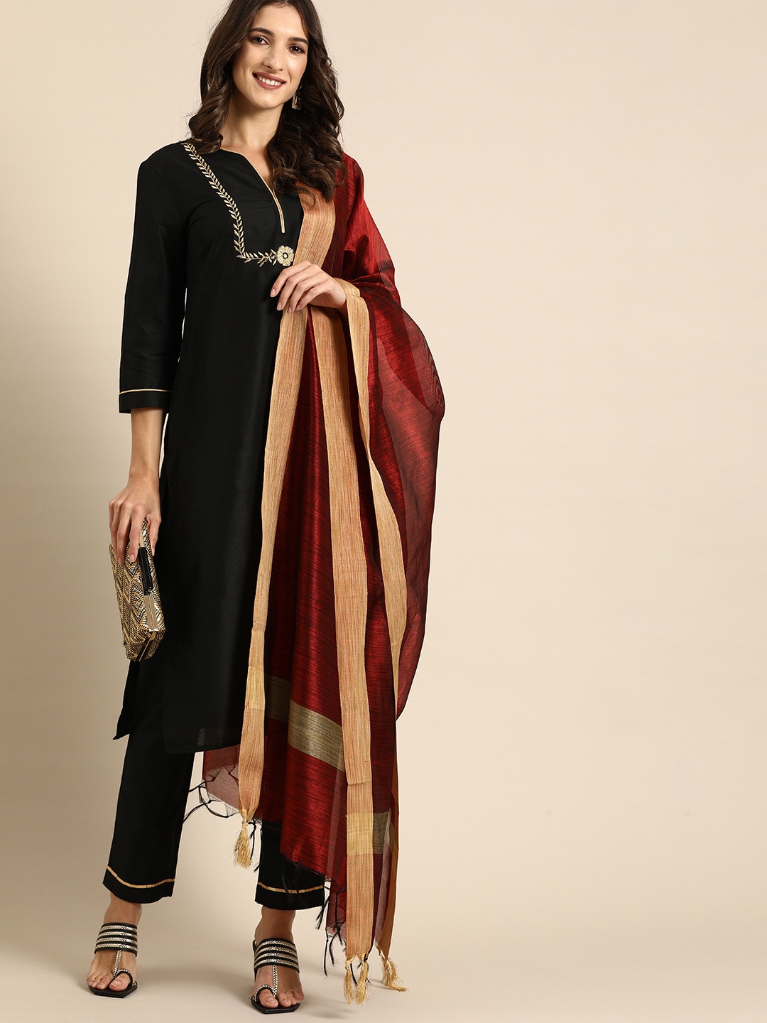 all about you Women Black Ethnic Motifs Embroidered Regular Kurta with Trousers & With Dupatta
all about you Women Black Ethnic Motifs Embroidered Regular Kurta with Trousers & With Dupatta