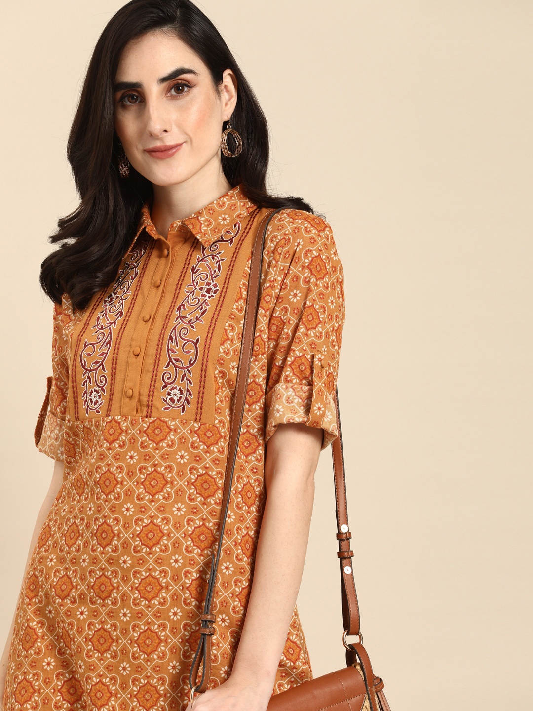 all about you Women Brown Ethnic Motifs Printed Regular Thread Work Pure Cotton Kurta with Trousers
all about you Women Brown Ethnic Motifs Printed Regular Thread Work Pure Cotton Kurta with Trousers