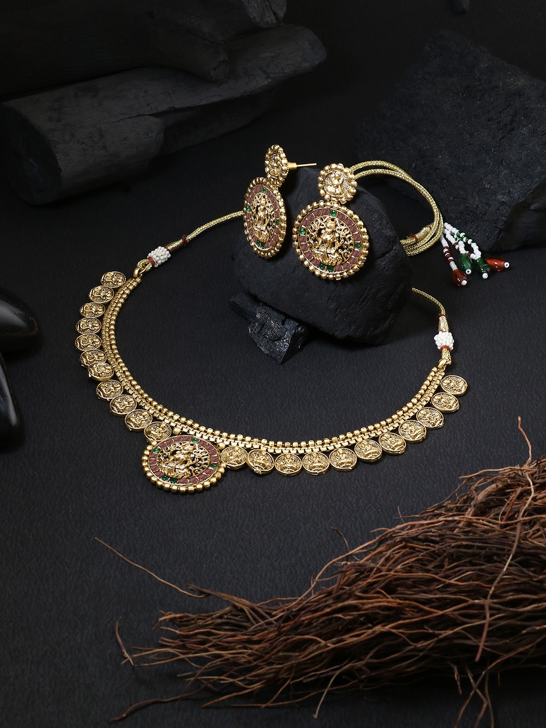 Adwitiya Collection 24CT Gold-Plated Green & Red Beaded Handcrafted Temple Jewellery Set
Adwitiya Collection 24CT Gold-Plated Green & Red Beaded Handcrafted Temple Jewellery Set